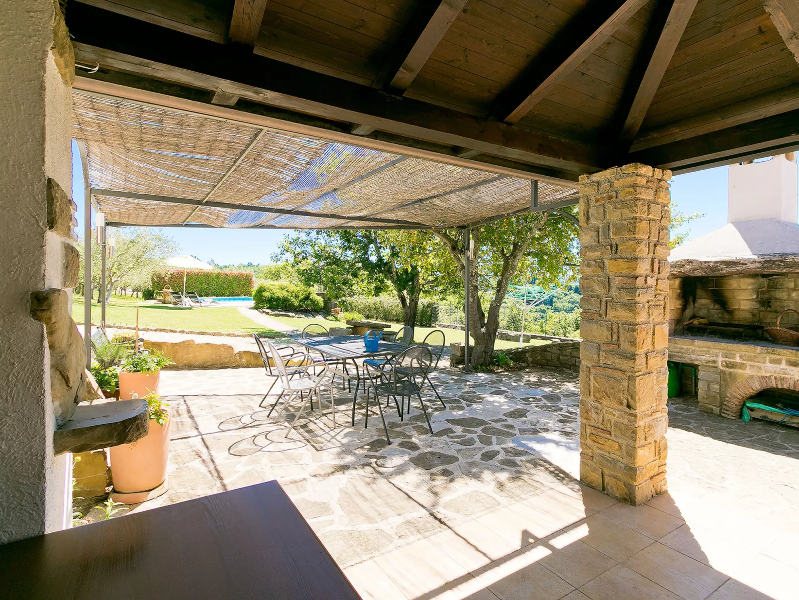 Margherita - Outside