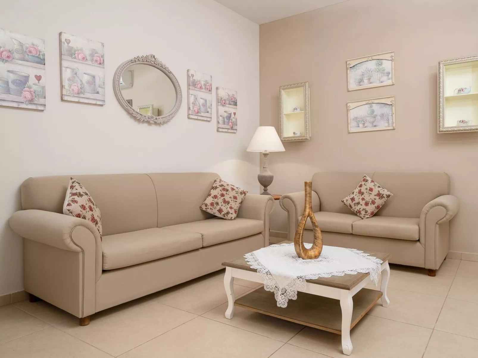 Orelia Cretan - Drinnen