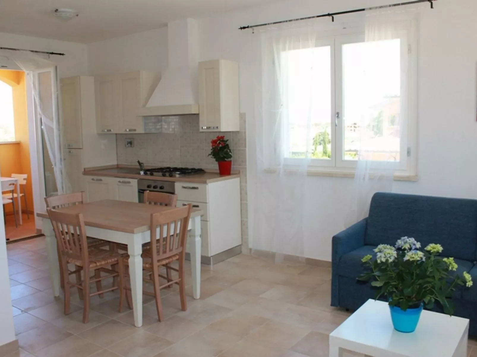 Unterkunft im Erdgeschoss, überdachte Terrasse, Schwimmbad - Image-tags.info