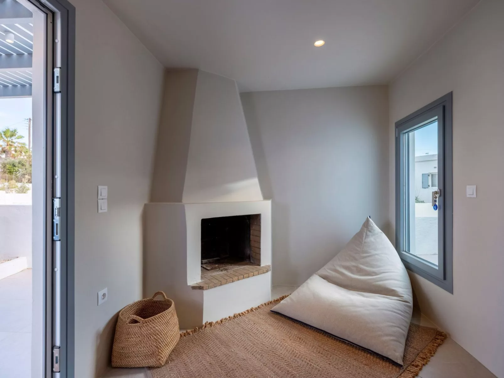 Sunset Gypsy stilvolles modernes Dorfhaus mit Whirlpool - Drinnen