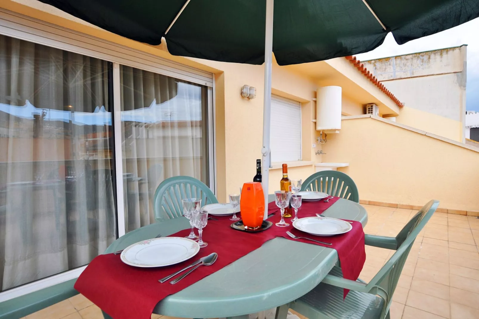 1029 JOC PILOTA 50m Playa - Terrace