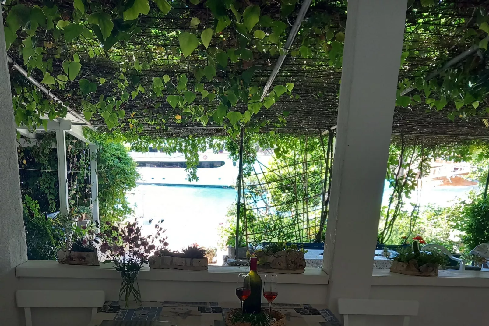Guest House Green Corner Supetarska Draga - One Bedroom Apartment With Balcony and Sea View - Vue