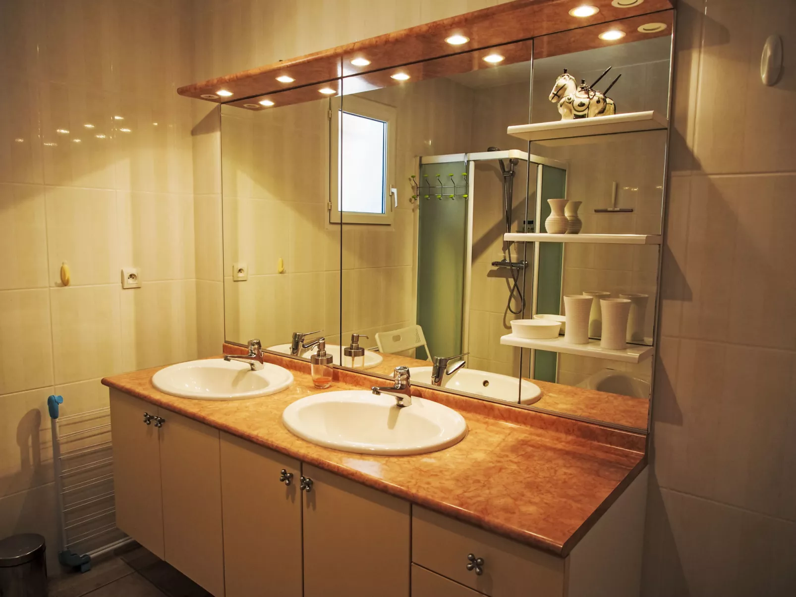 Urlaub im Süden zwischen Meer und Bergen - Inside