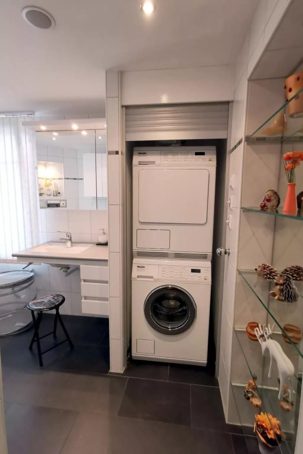 Im Fürstenland 1.OG - Inside