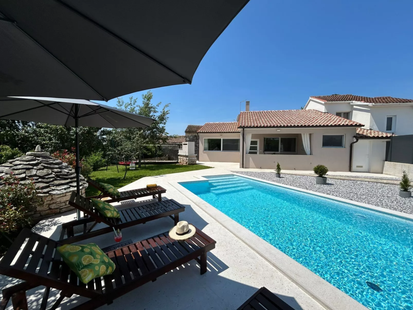 Diva mit privatem Pool - Dehors