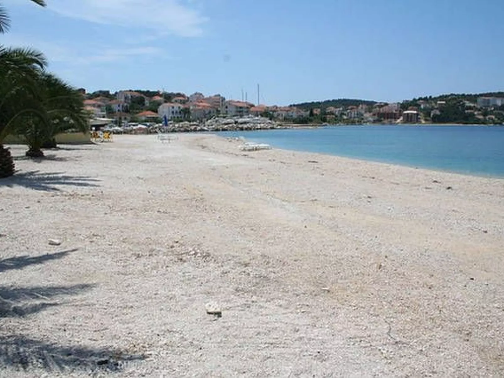 Erdgeschoss Doppelbettzimmer 25m² mit geräumiger Terrasse und Meerblick Villa M - Dehors