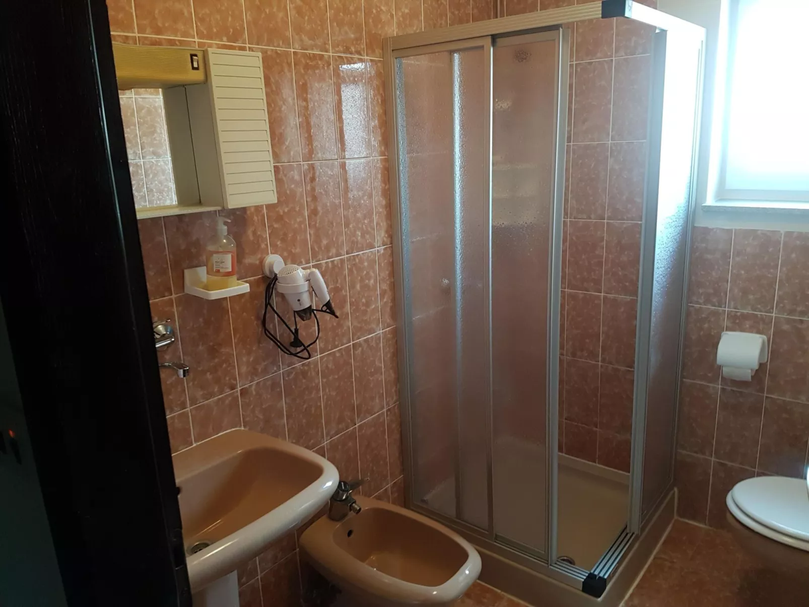 Attraktiver Standort - Dedans