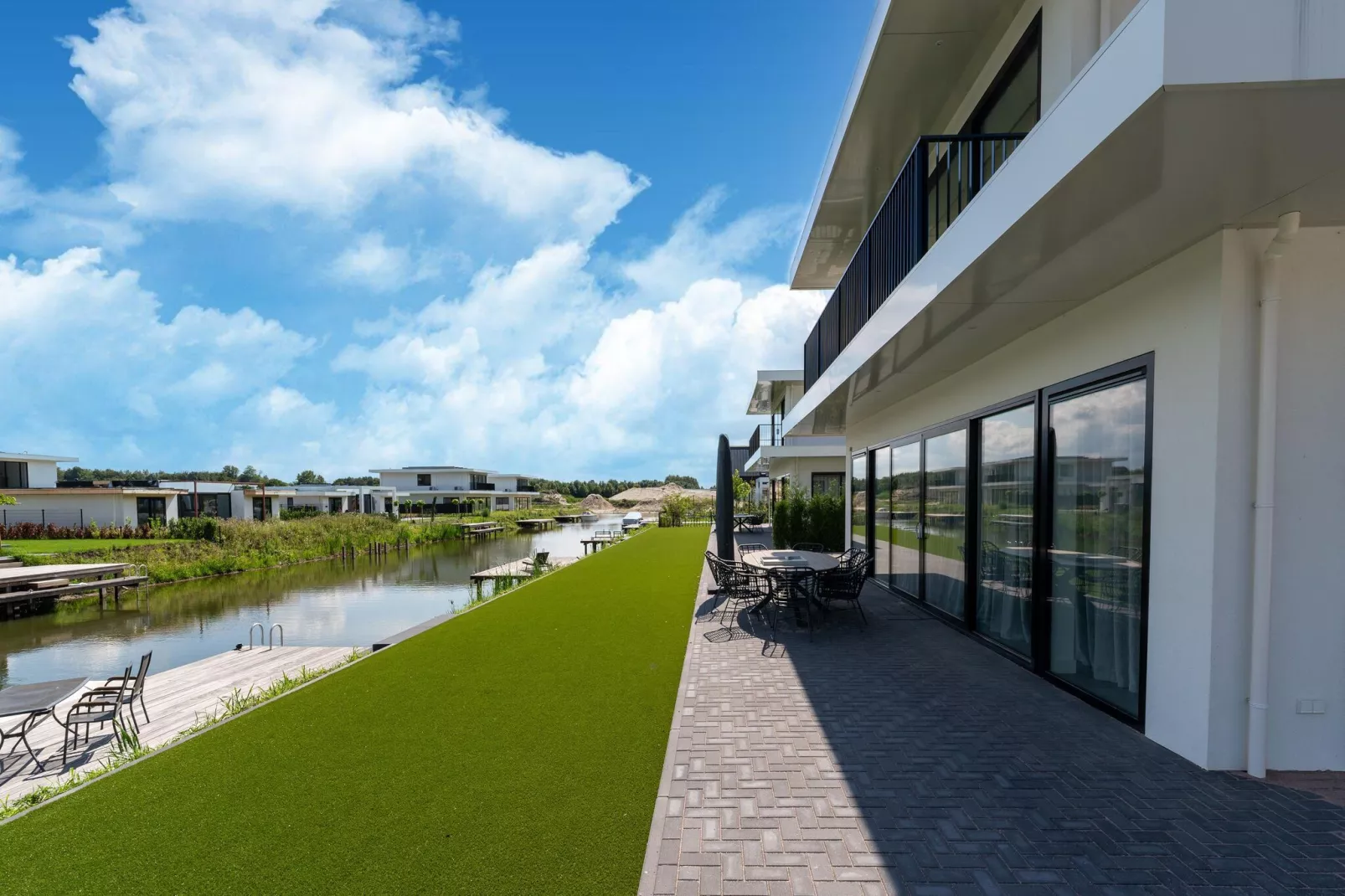 Villa Flevum 554-Jardins en été