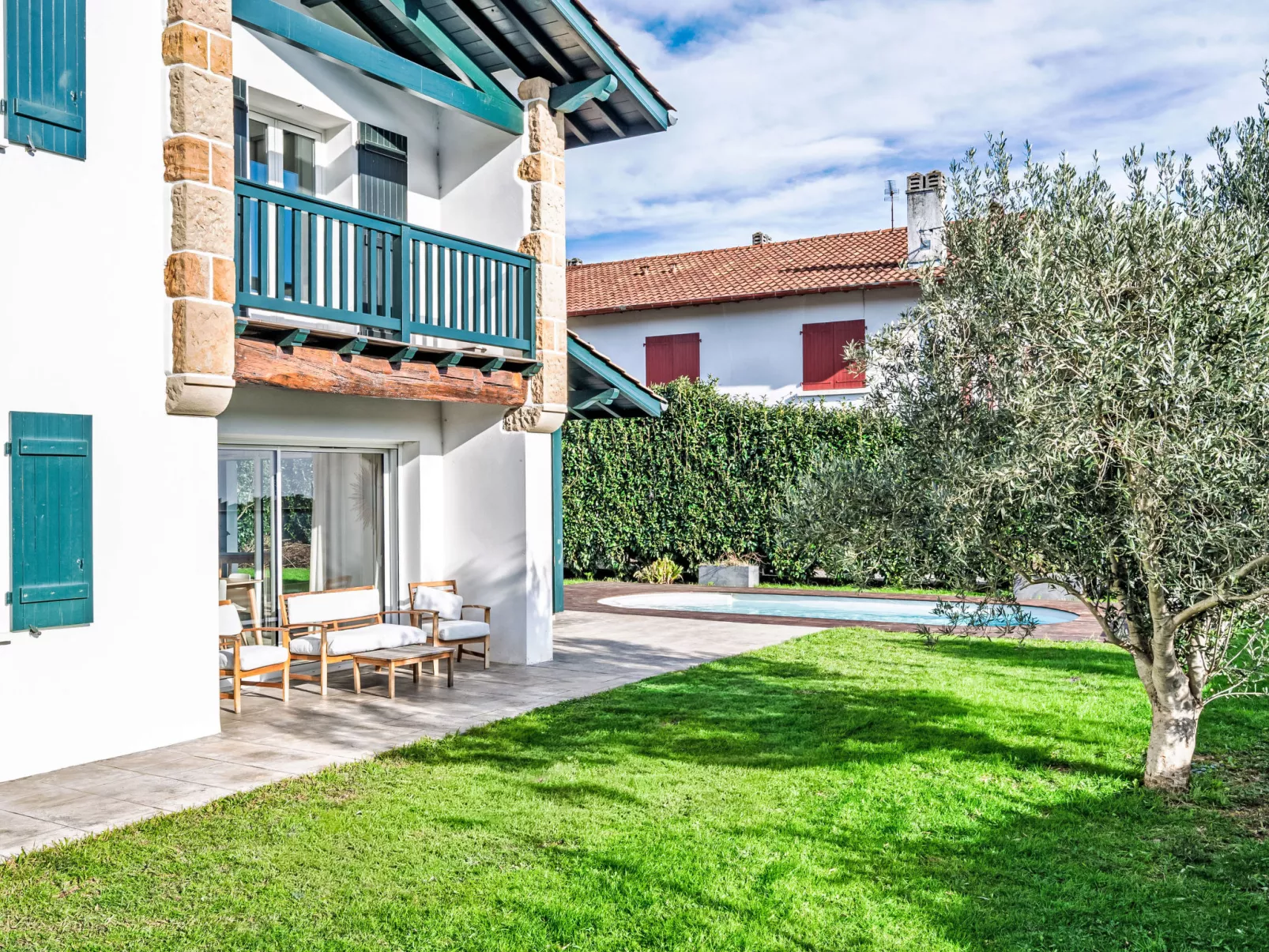 Xoxotartea - Outside