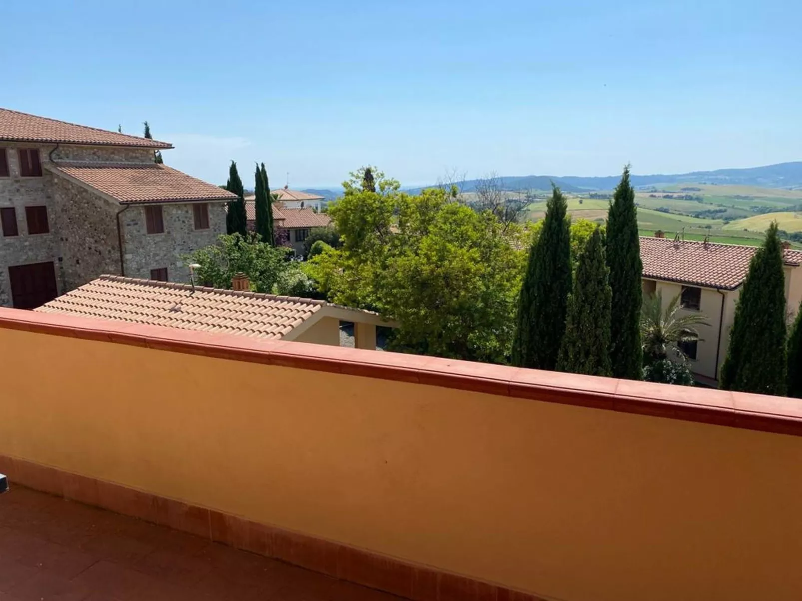 Pieve pomaia trilo flach - Outside