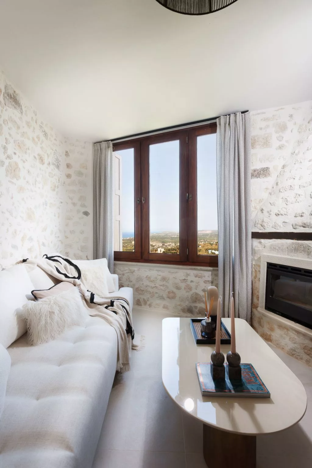 Ali Vafi's Villa - Beheizter Jacuzzi und Innenpool - Inside