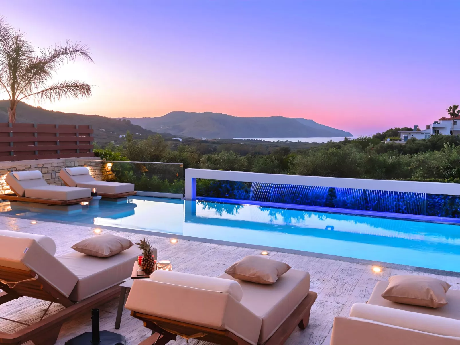 Villa "Minoas Grand" mit Blick auf das Wasser - Drinnen