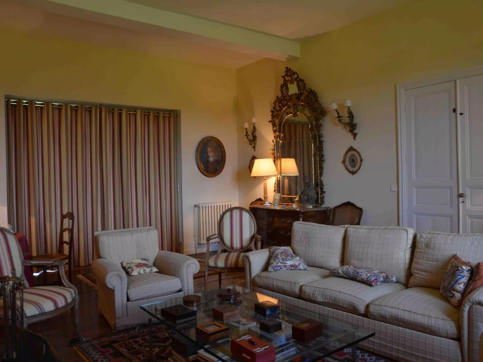 Altehrwürdiges Landhaus mit Pool in Aquitanien für 12 Personen - Image-tags.info