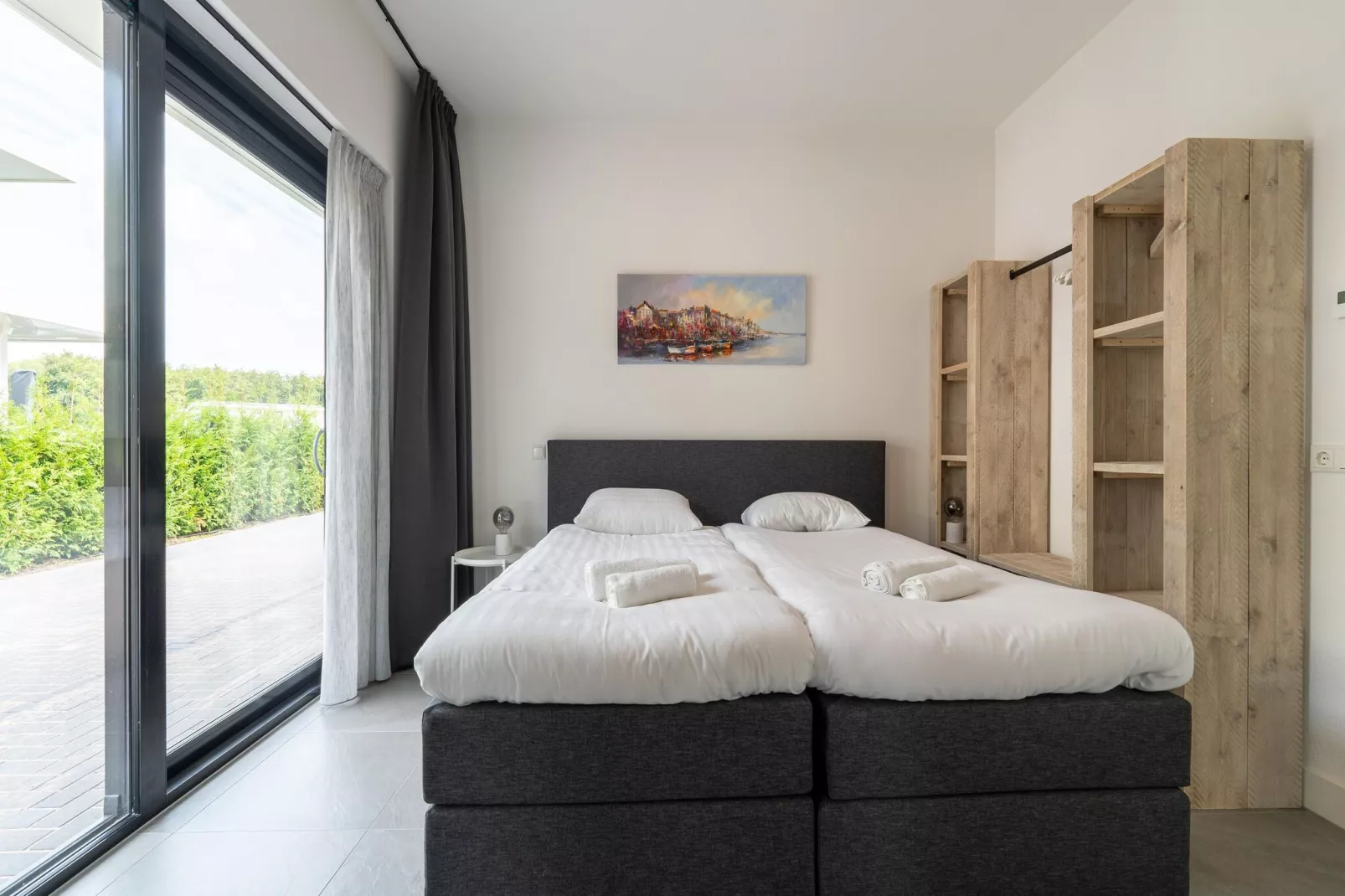 Combi watervillas 553 and 554-Bedroom