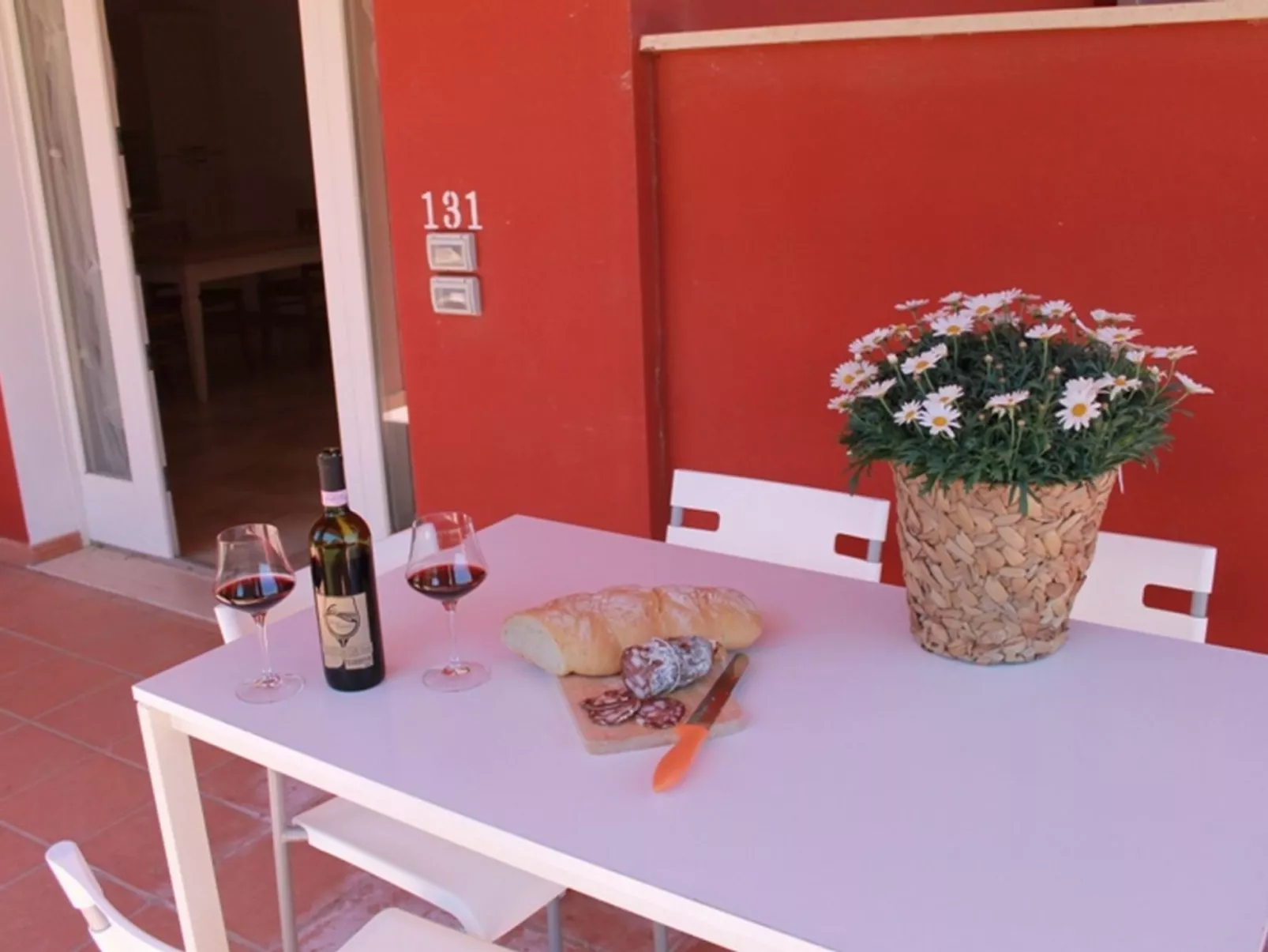 Unterkunft im Erdgeschoss, überdachte Terrasse, Schwimmbad - Image-tags.info