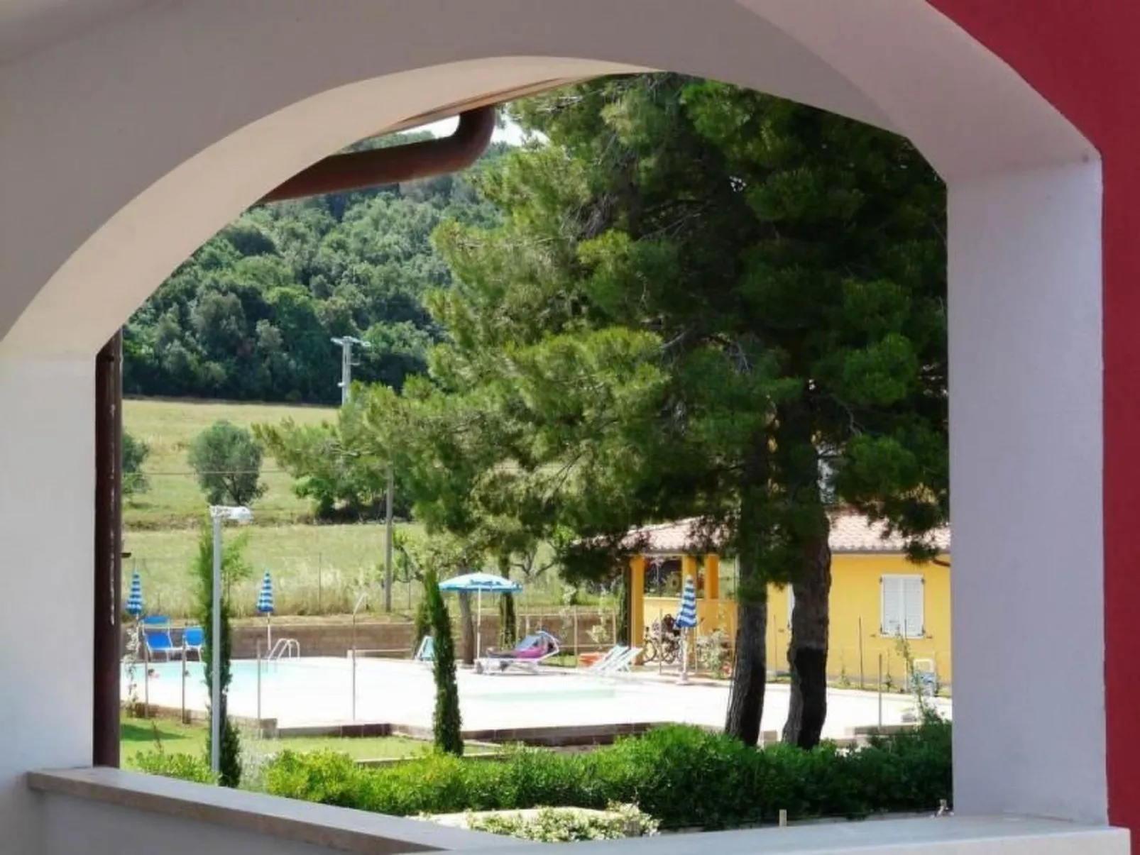 Unterkunft für 7 Personen mit AC, Schwimmbad, in der Nähe des Meeres - Outside