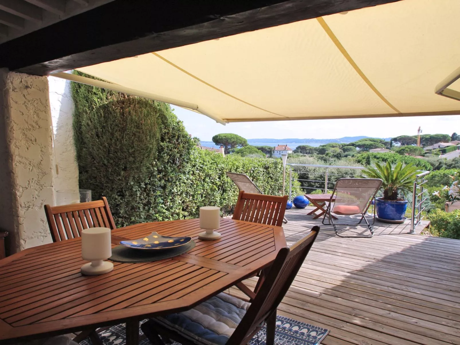 Haus 6 pers - Blick aufs Meer - Schwimmbad - Klima - Wifi - Draußen