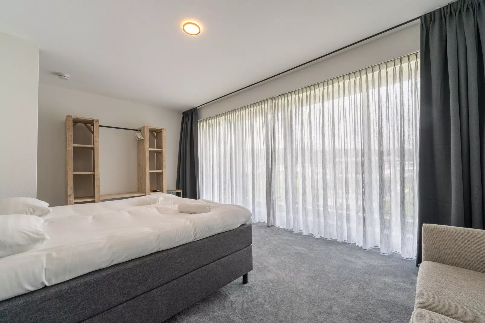 Combi watervillas 553 and 554-Bedroom