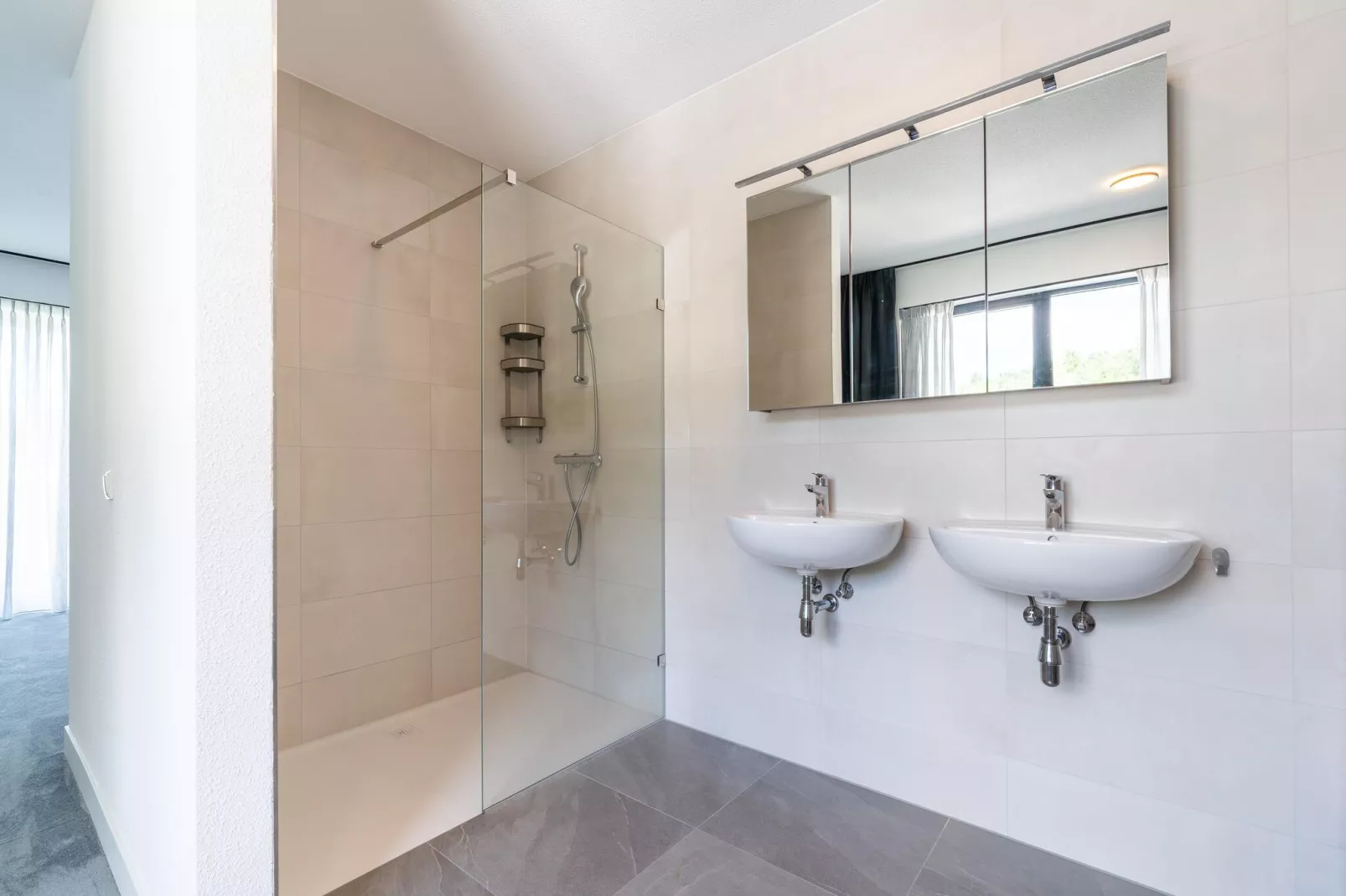 Combi watervillas 553 and 554-Bathroom