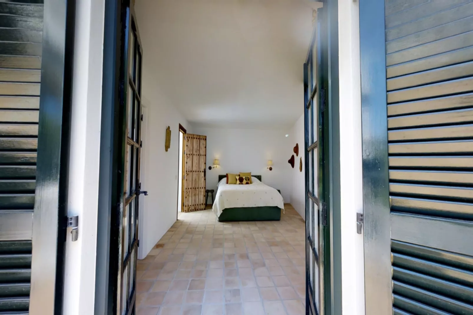 A Real Oasis in  Colonial style - Bedroom