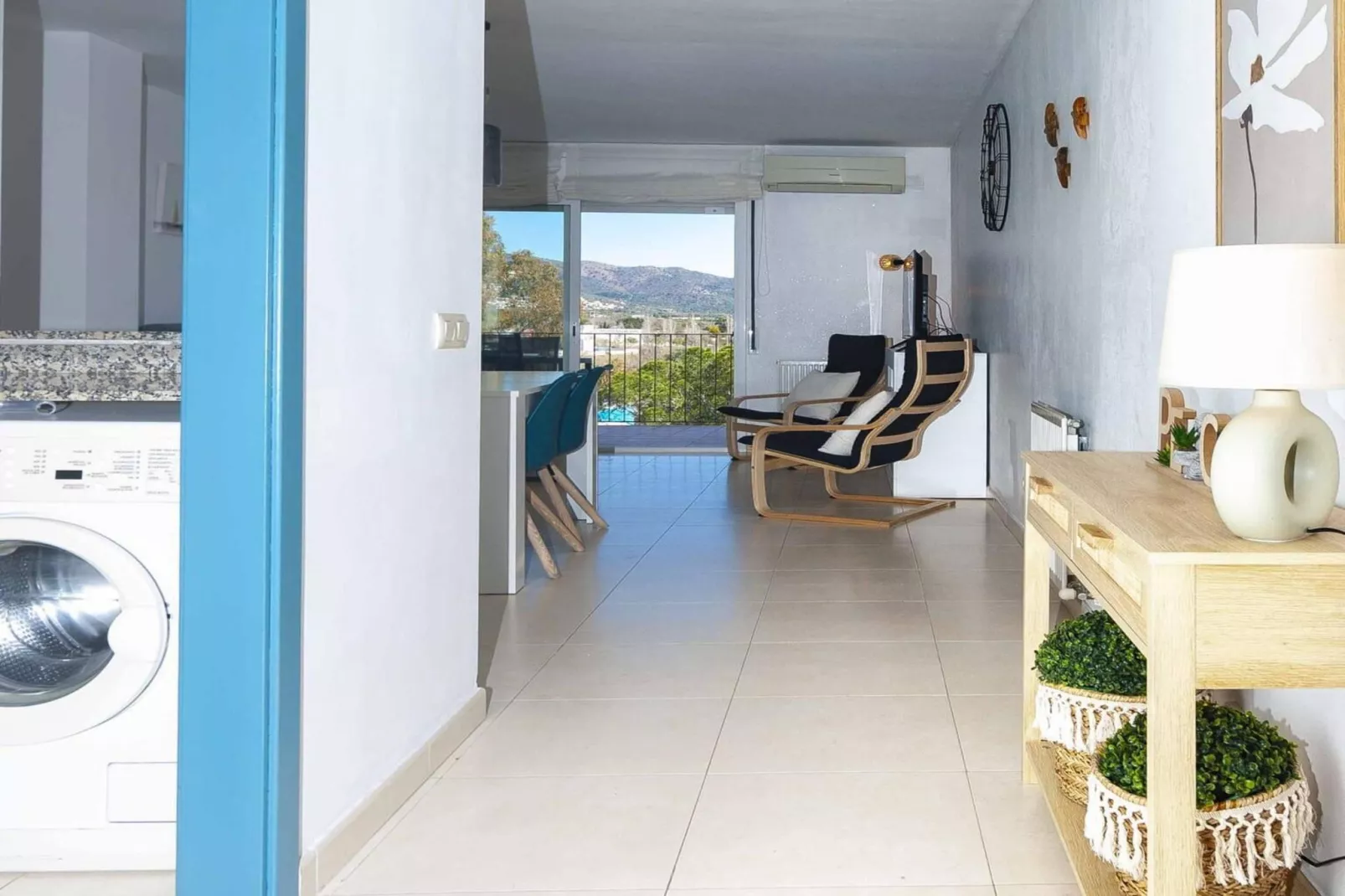 1234 MIRASOL con piscina - Living room