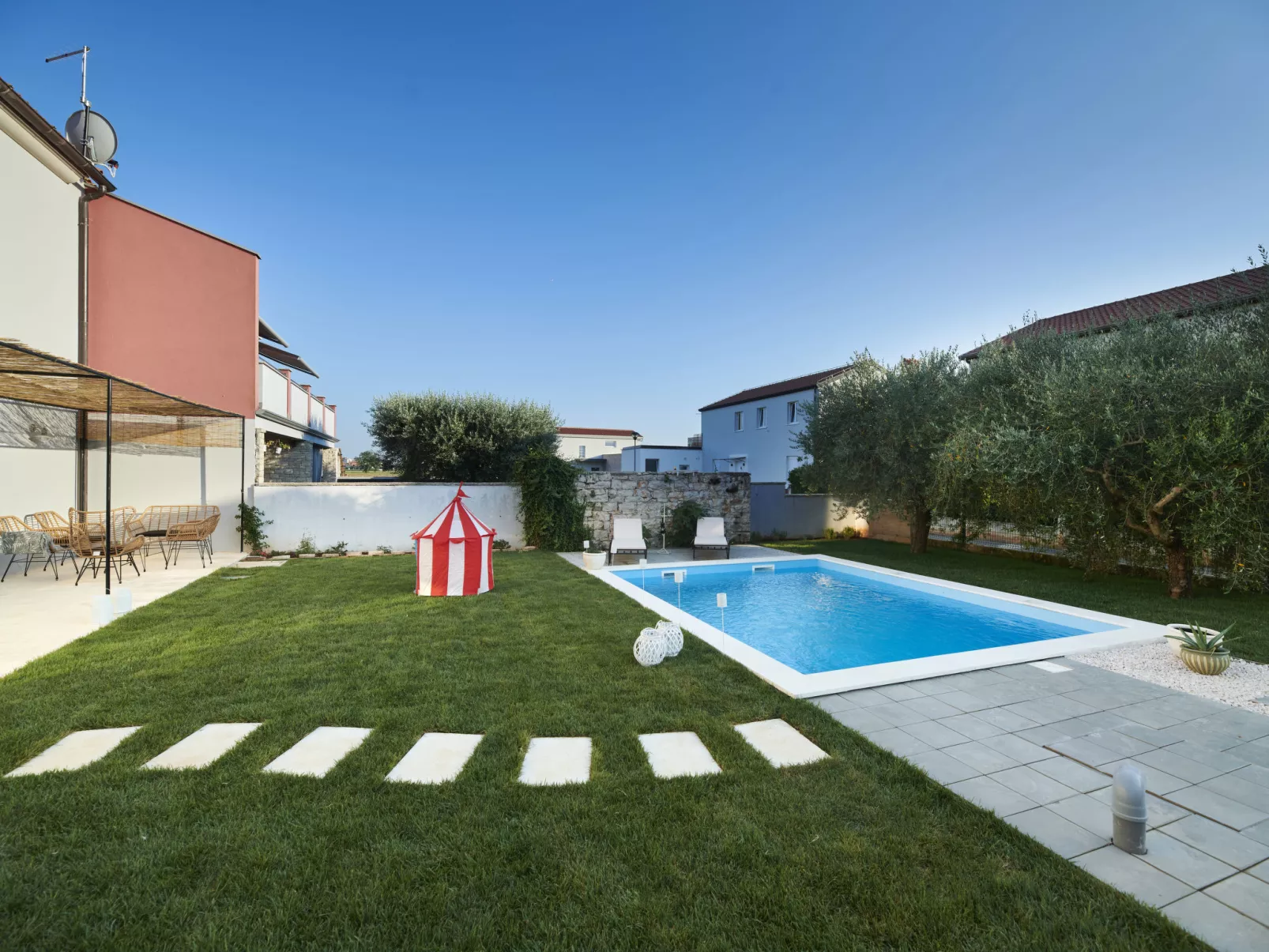 Mediterranea - Dehors