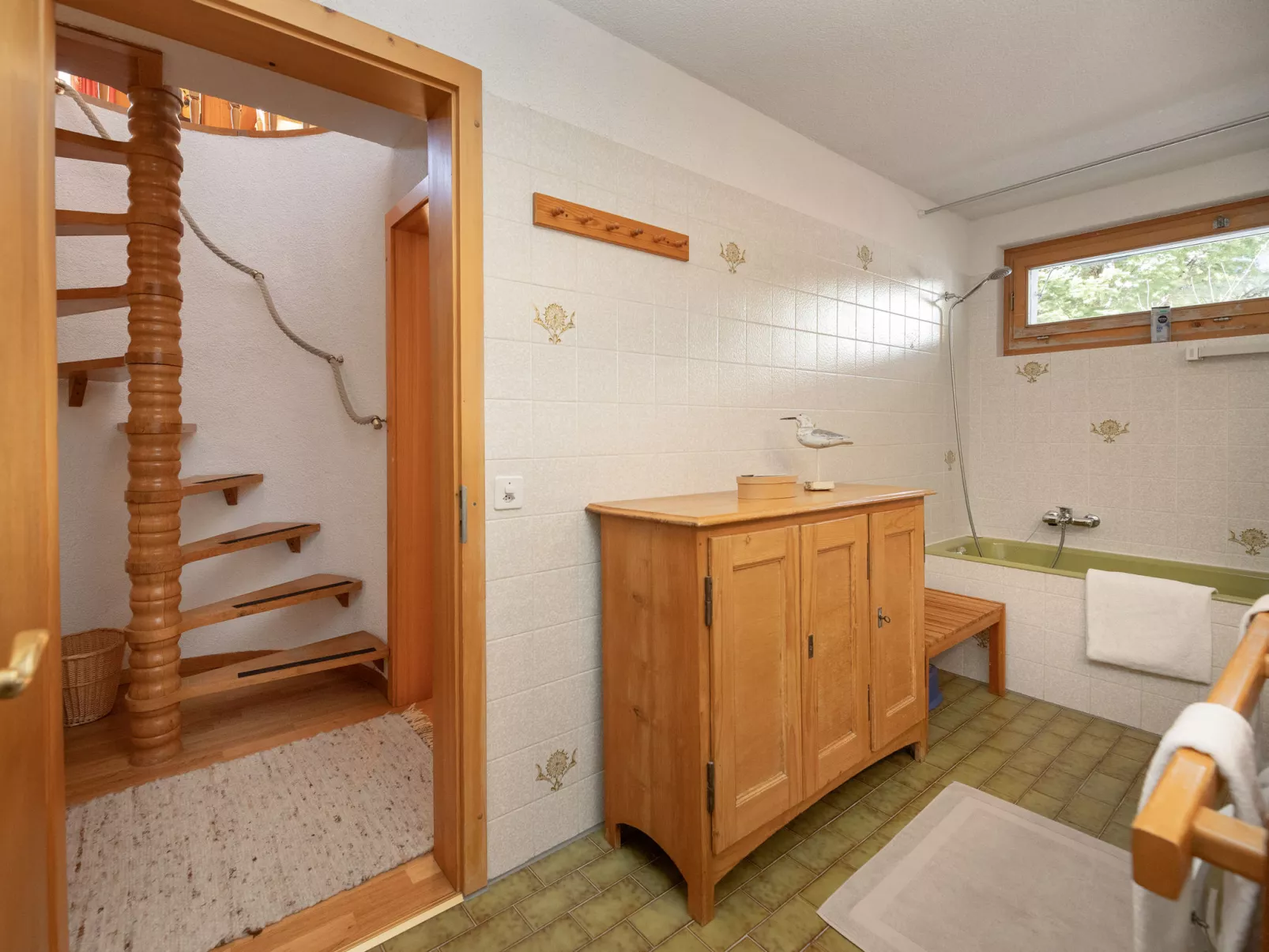 Veni, Vidi, Mansi - Drinnen