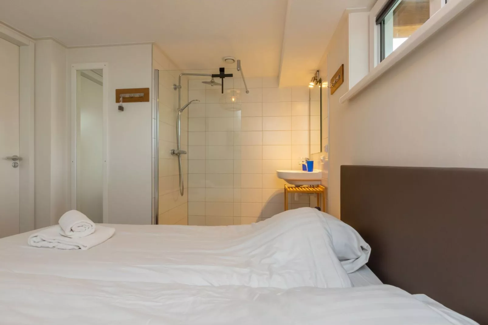 Kloosterweg 85-Bedroom