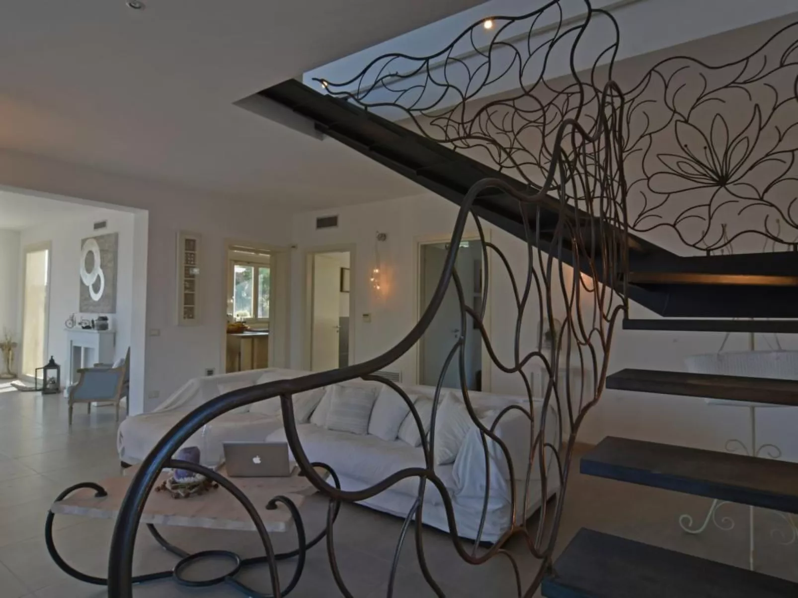 Moderne Ferienvilla bei Noto mit Meerblick und privatem Pool - Drinnen