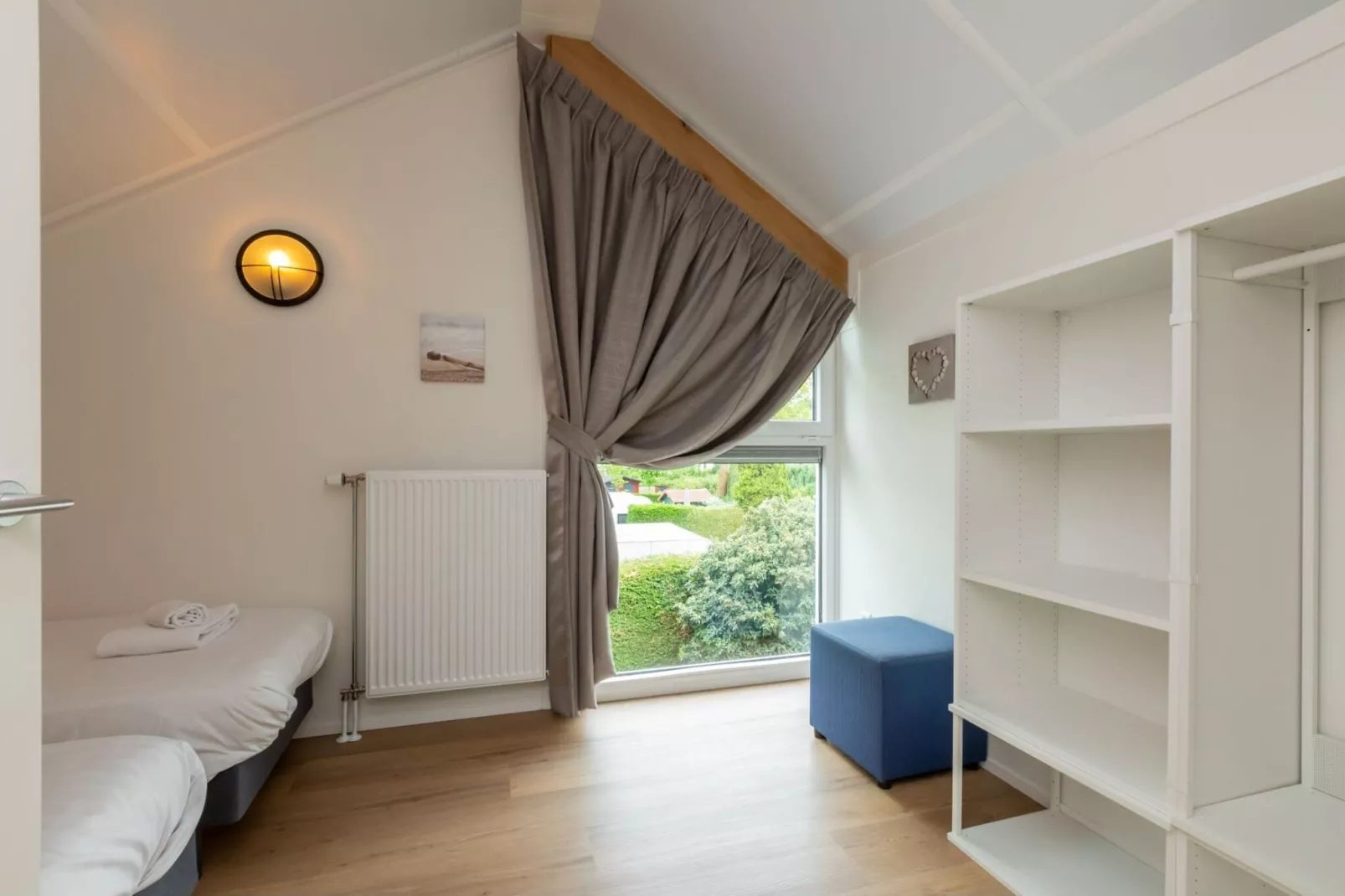 Kloosterweg 85-Bedroom