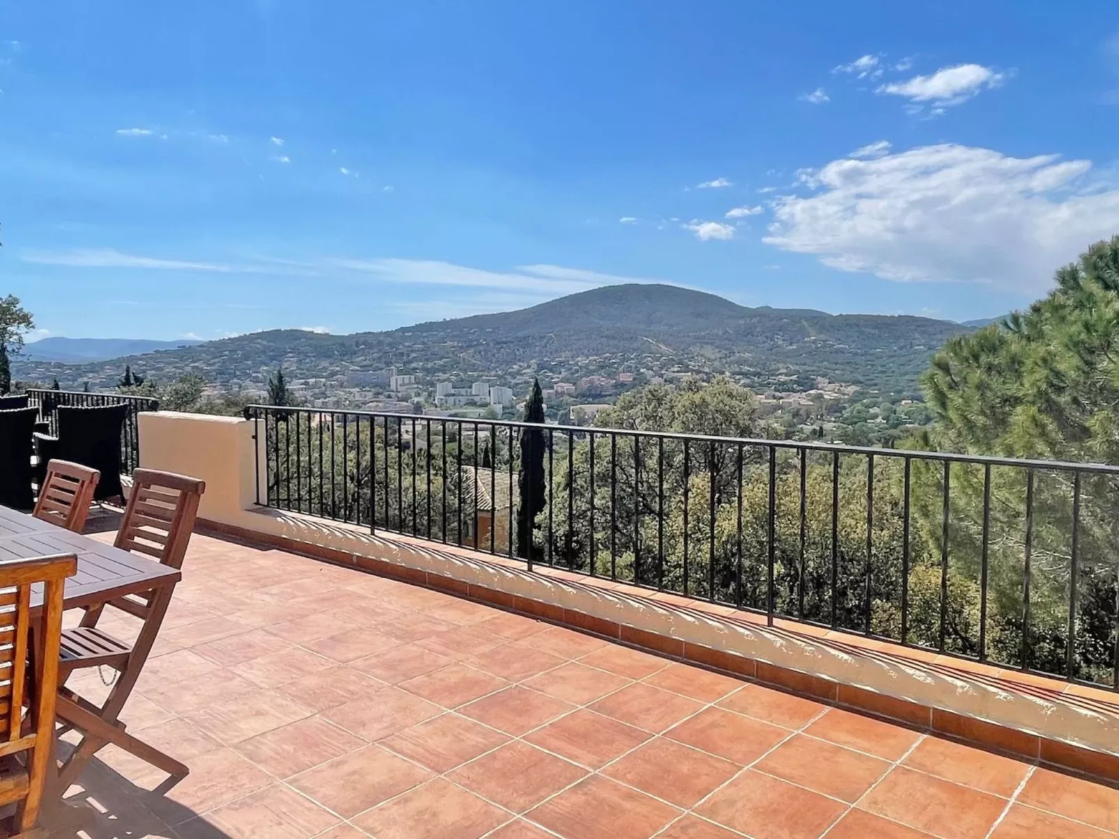 Villa "Armalac" mit Bergblick - Draußen