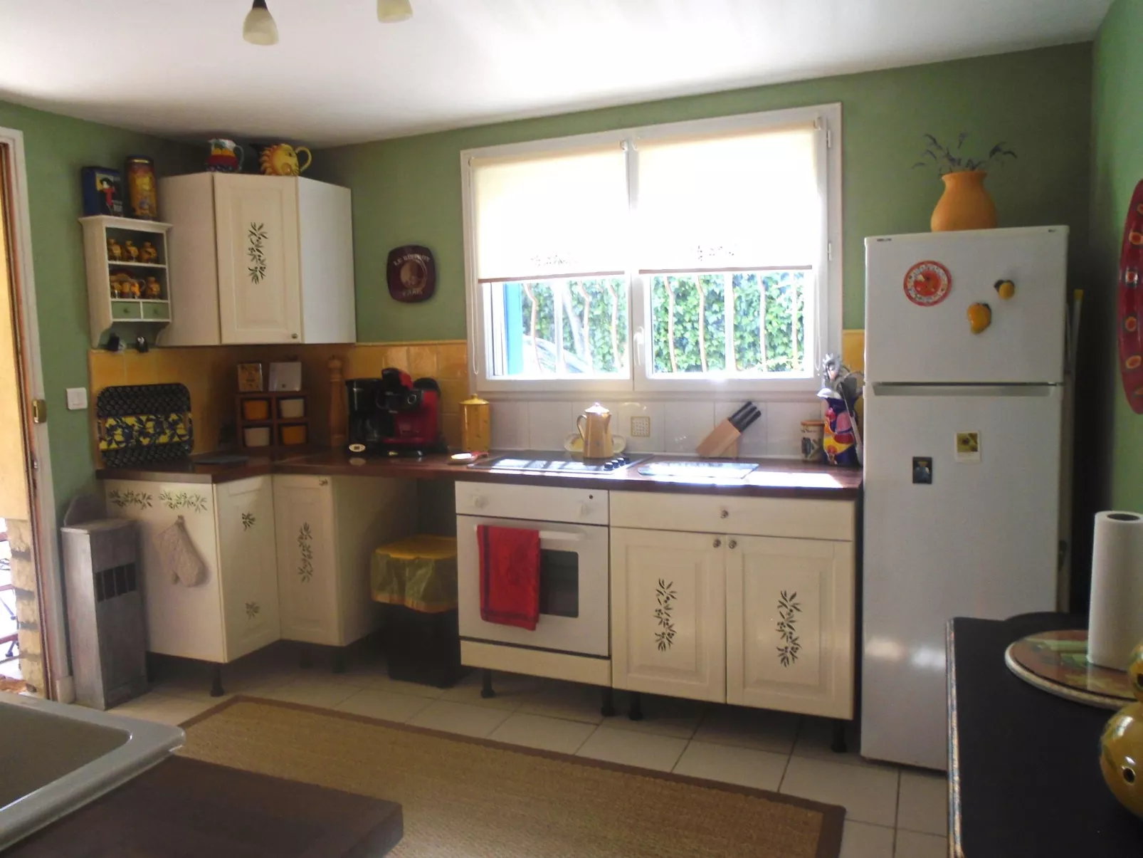 La Soleillade apt mit exklusiver Nutzung des großen Pools - Drinnen