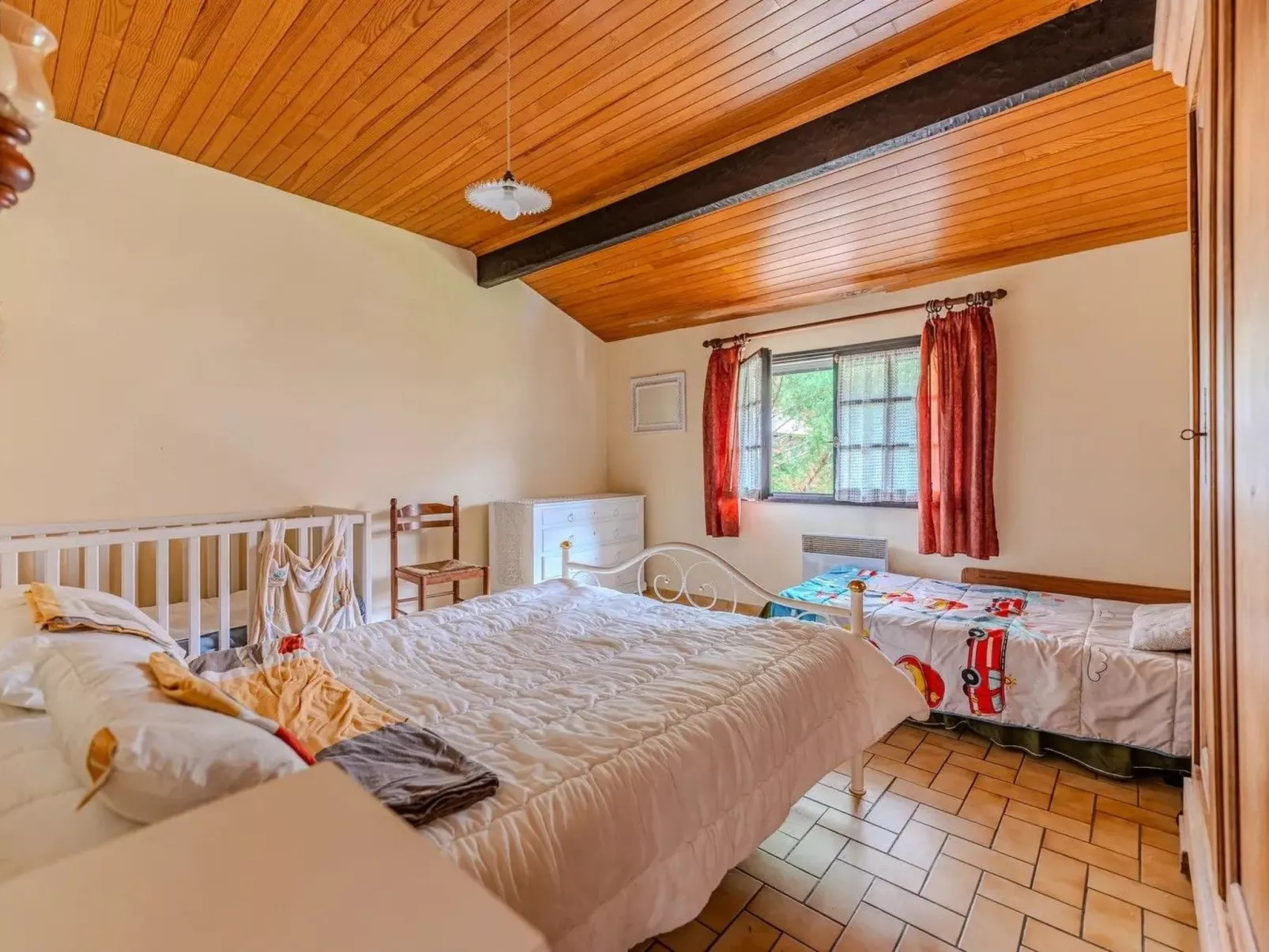 Ideal gelegenes Haus in ruhiger Lage - Dedans