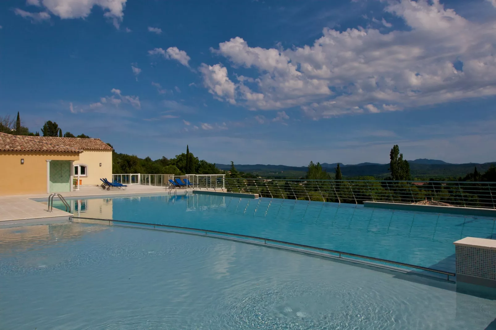 Domaine de Camiole Callian 1 - Parkeinrichtungen