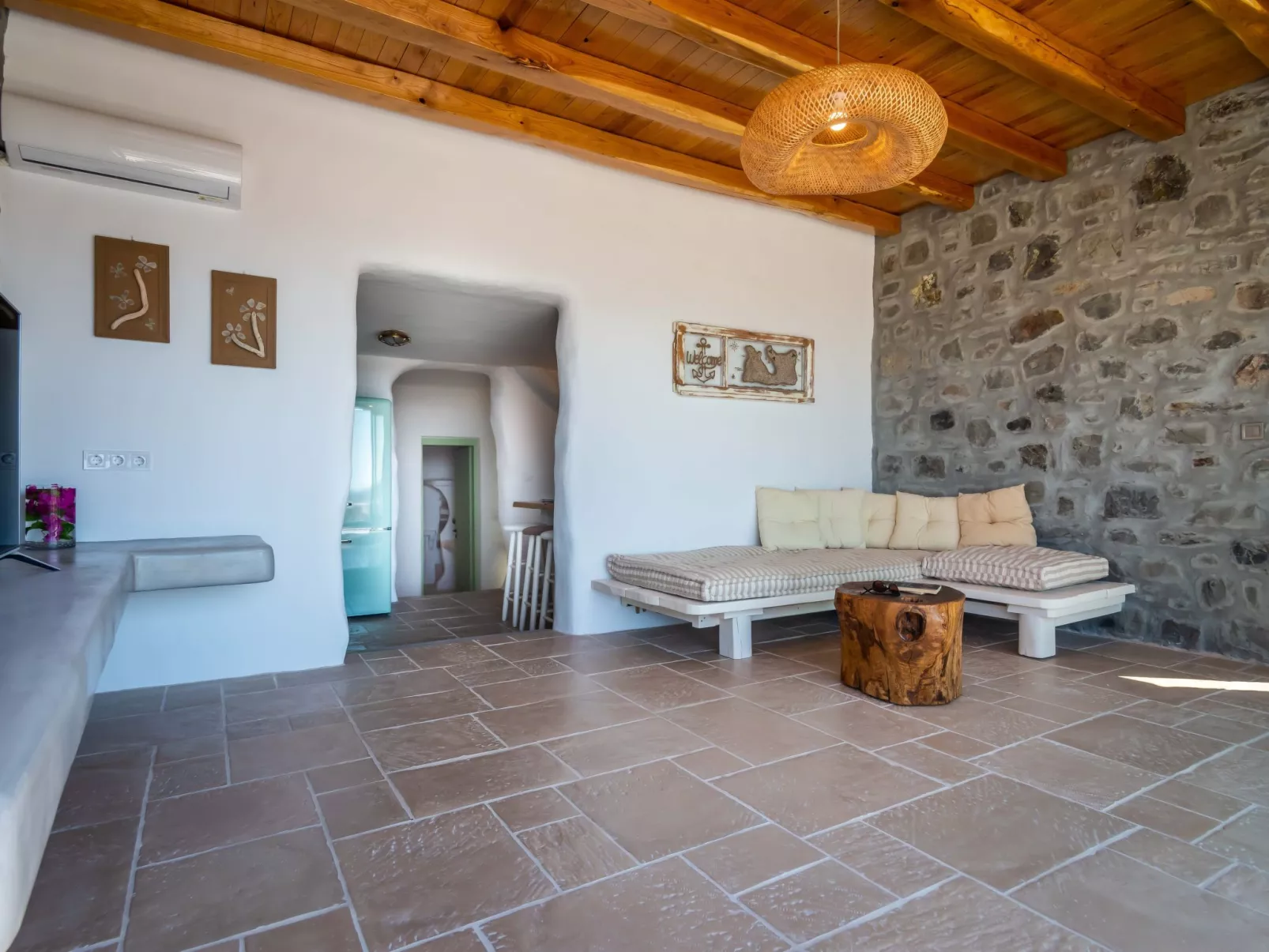 PETRA RESIDENCE MINI POOL SPA MILOS - Image-tags.info