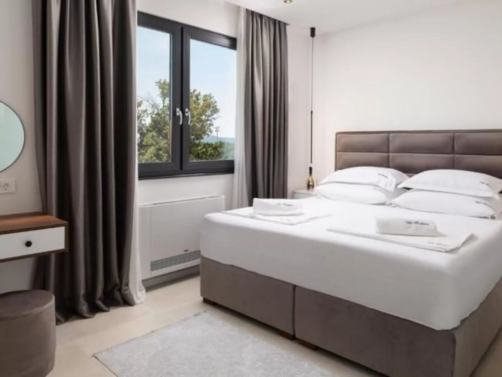 Villa Barbara with heated pool - Image-tags.info