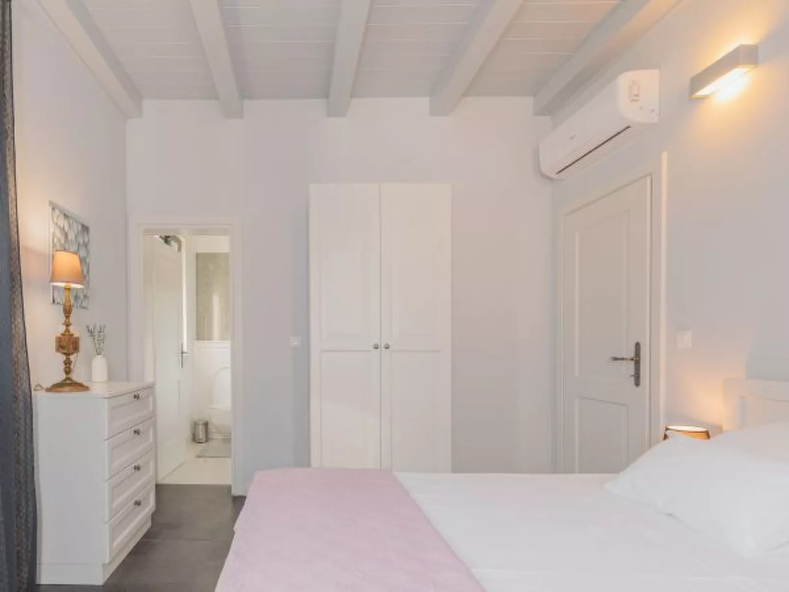 Seafront Villa Adriatica with pool - Image-tags.info