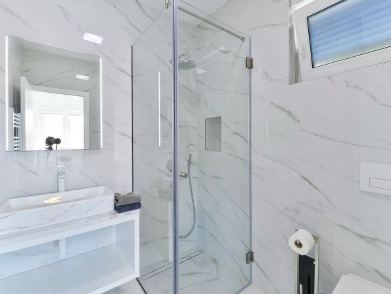 Villa Div with heated pool Apartment No.2 - Image-tags.info