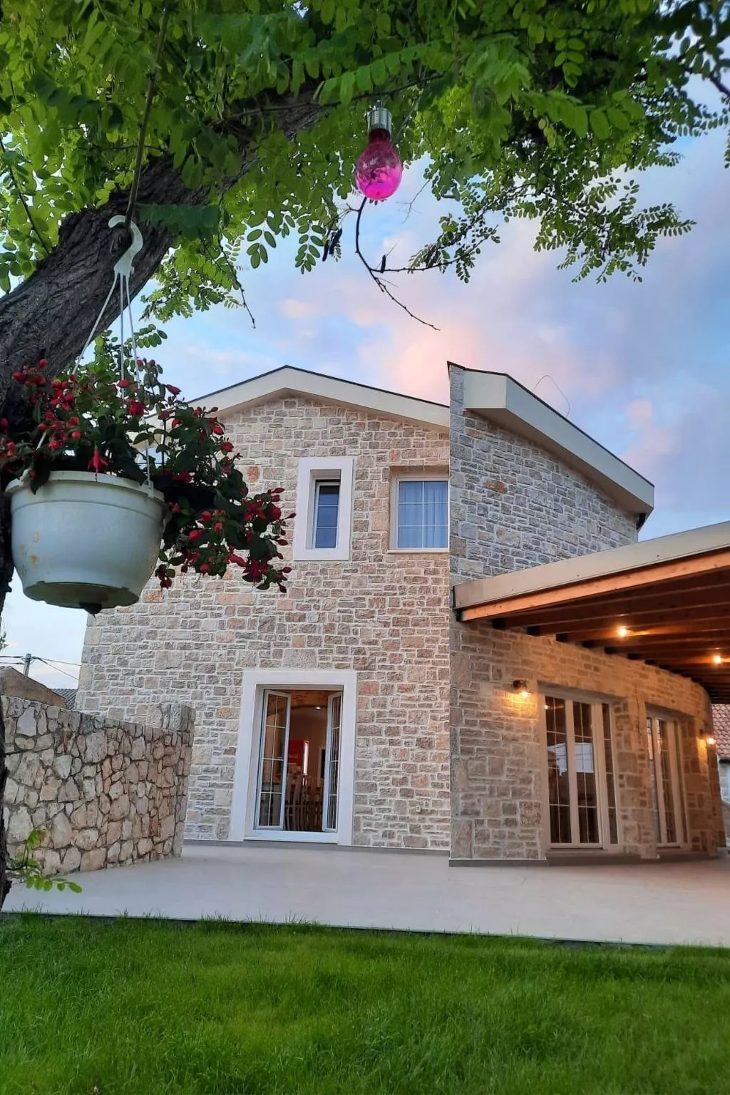 Gästezimmer "Castello" mit Internetanschluss - Outside