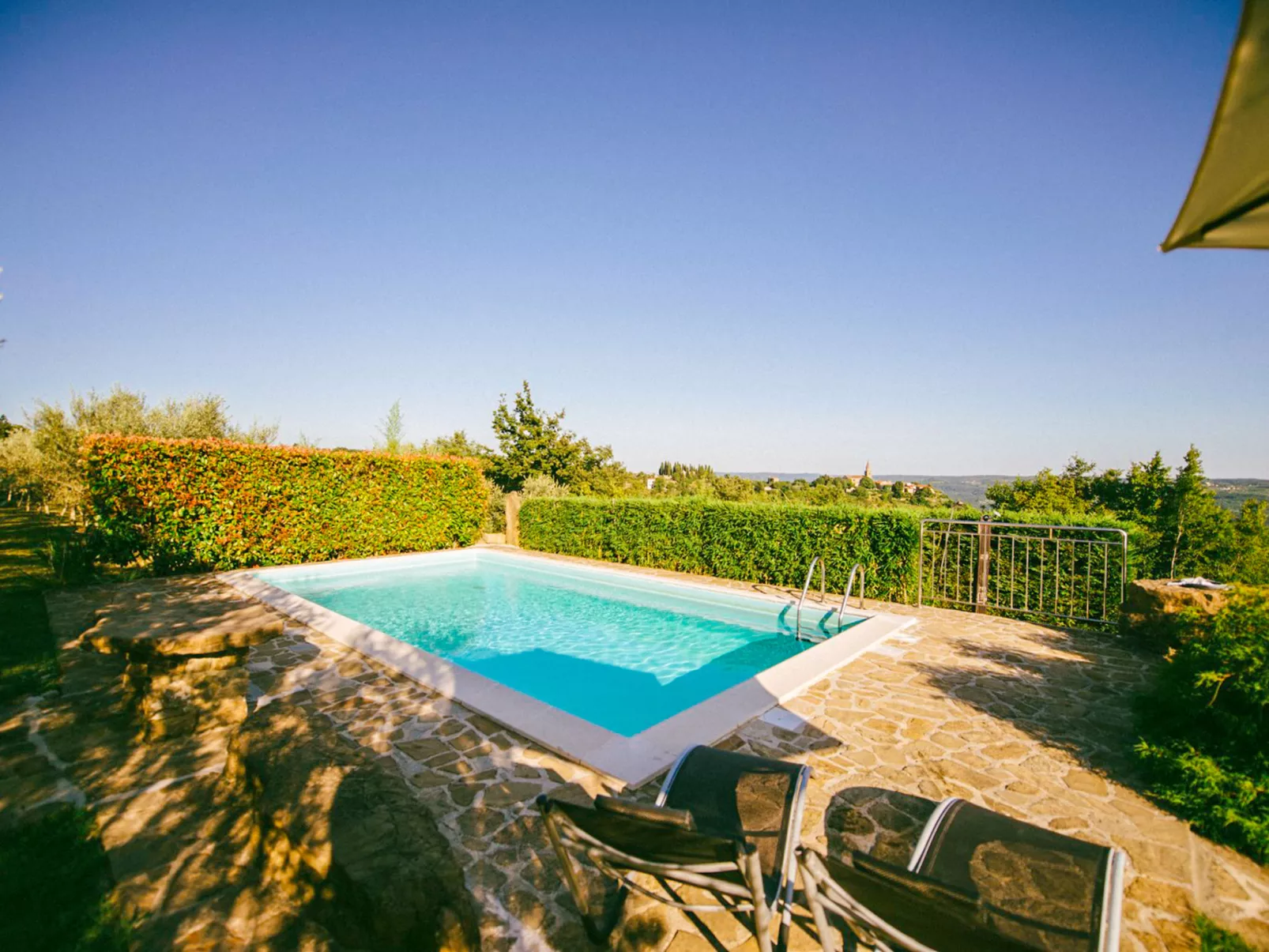 Margherita - Outside