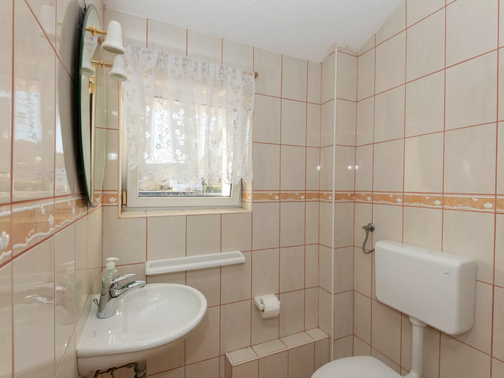 Matanovi dvori - Drinnen