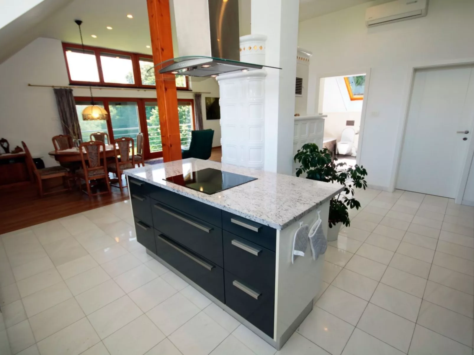 VILLA KATARINA - Drinnen