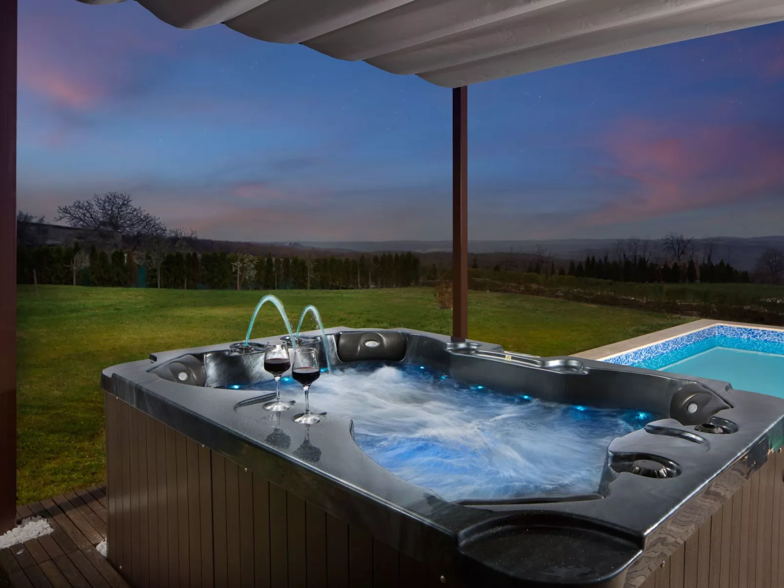 Villa "Star" mit Whirlpool - Outside