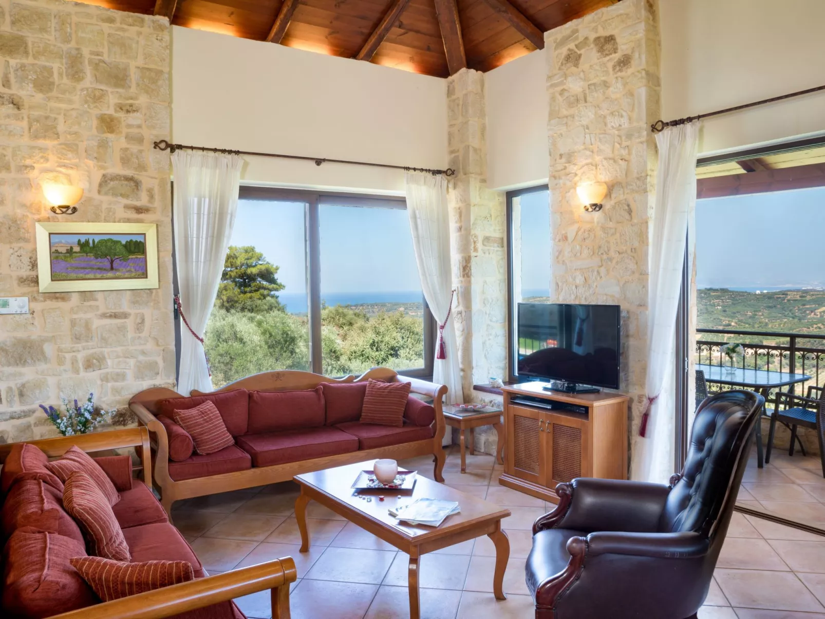 Familienvilla mit privatem Pool und Kinderbereich - Dedans