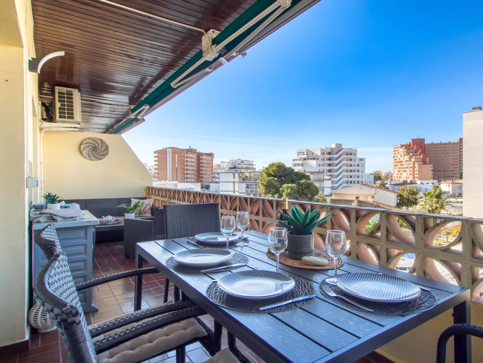 Puerto Simona - Draußen