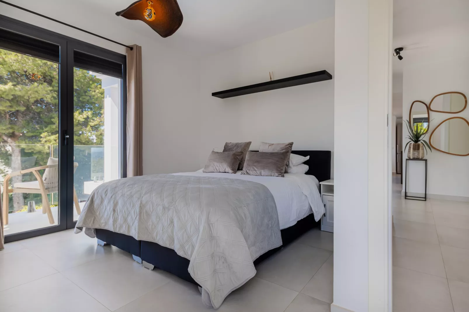 Elegant Villa with sea Views & Pool Marbella - Bedroom