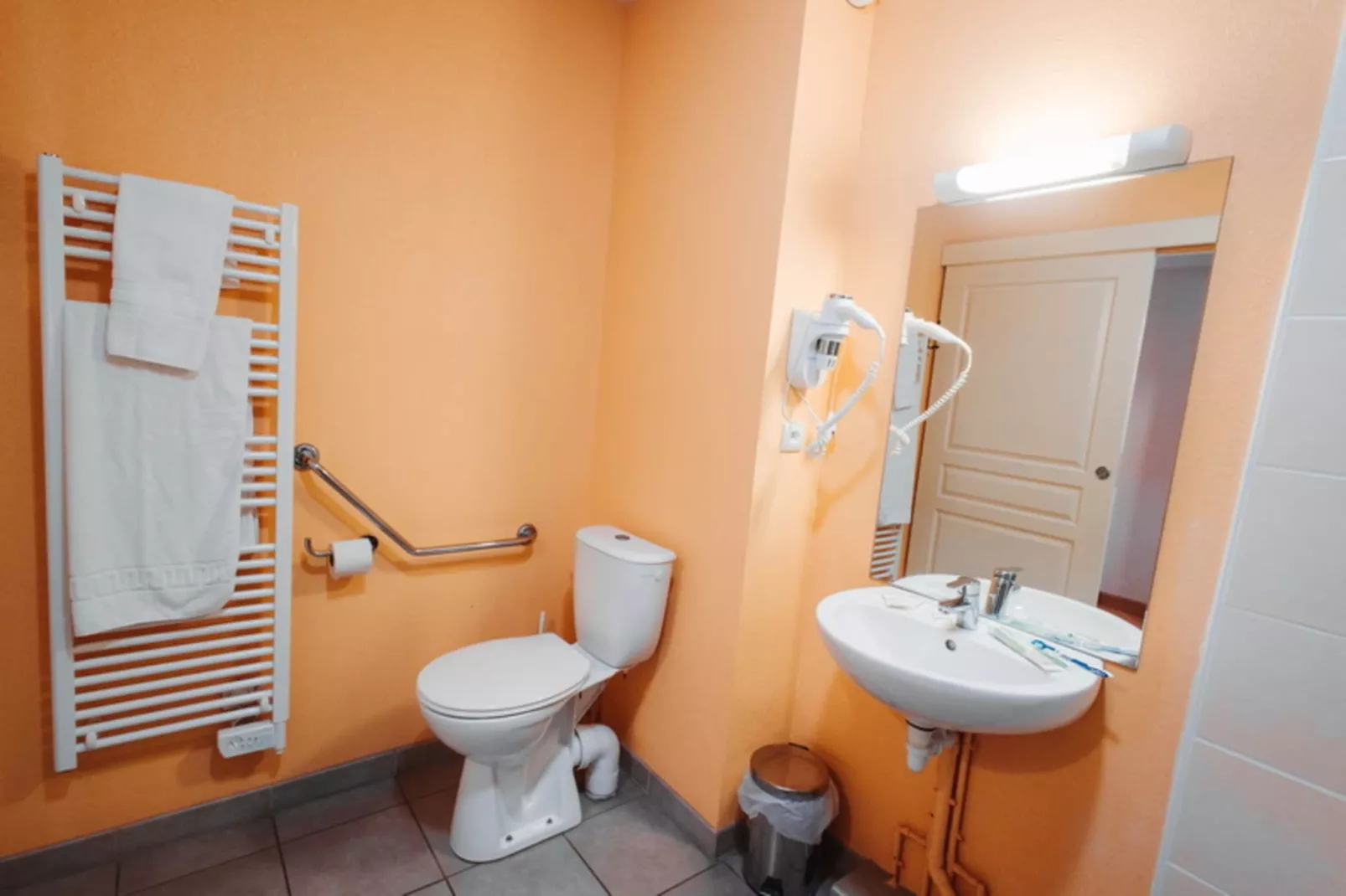 Le Domaine de la Vallée d'Ax - Salle de bain