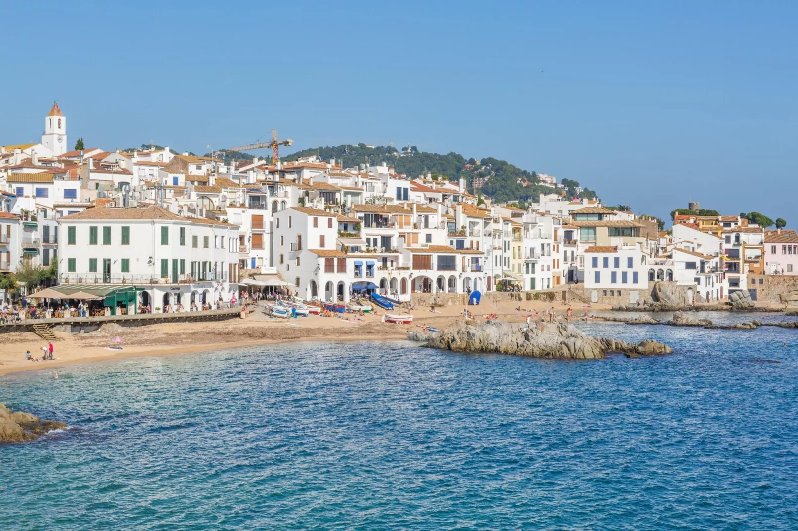 Costa Brava E-3 - Areas within 5km in summer