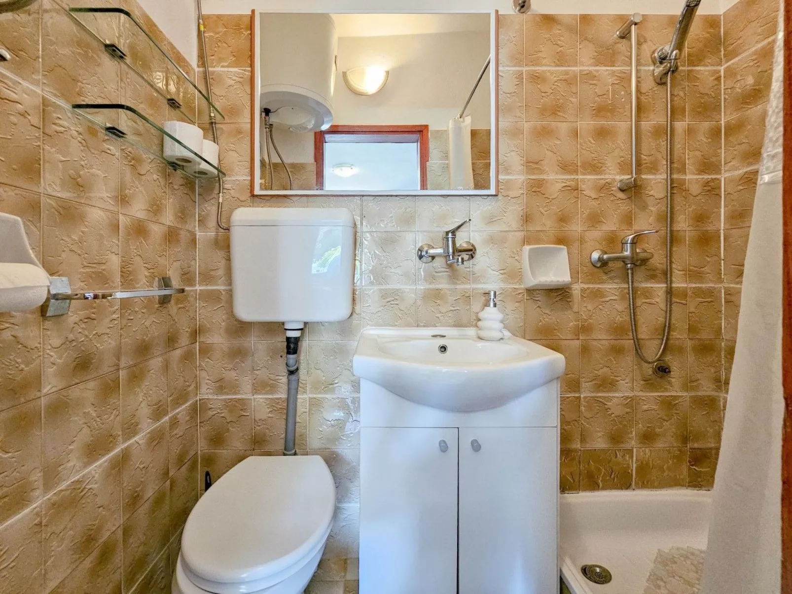 Wohnung "Pintar 1" mit Blick auf das Wasser - Drinnen