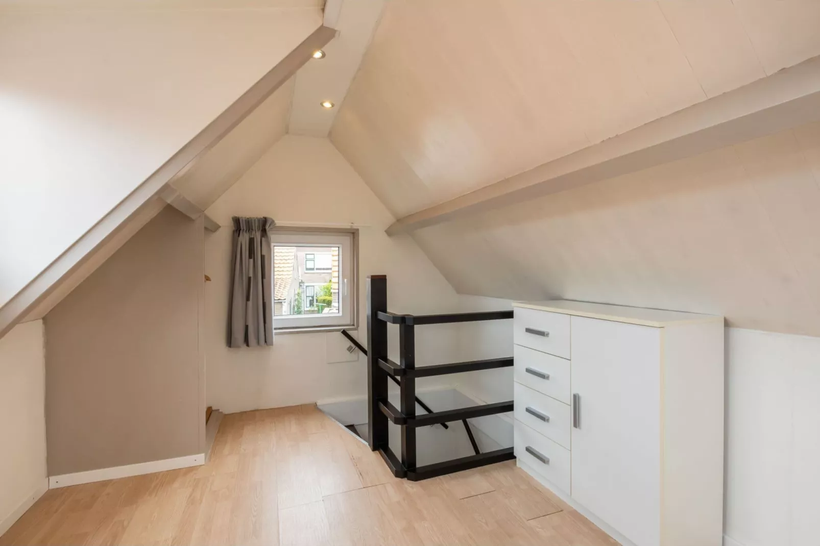 Oranjeplein 15a-Bedroom